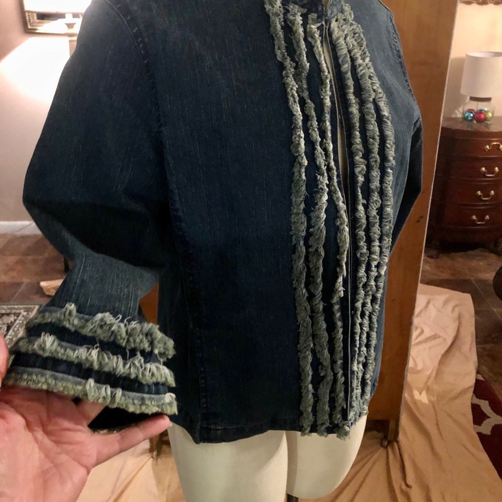 Jean Jacket for Women. NWOT - Picture 8 of 8